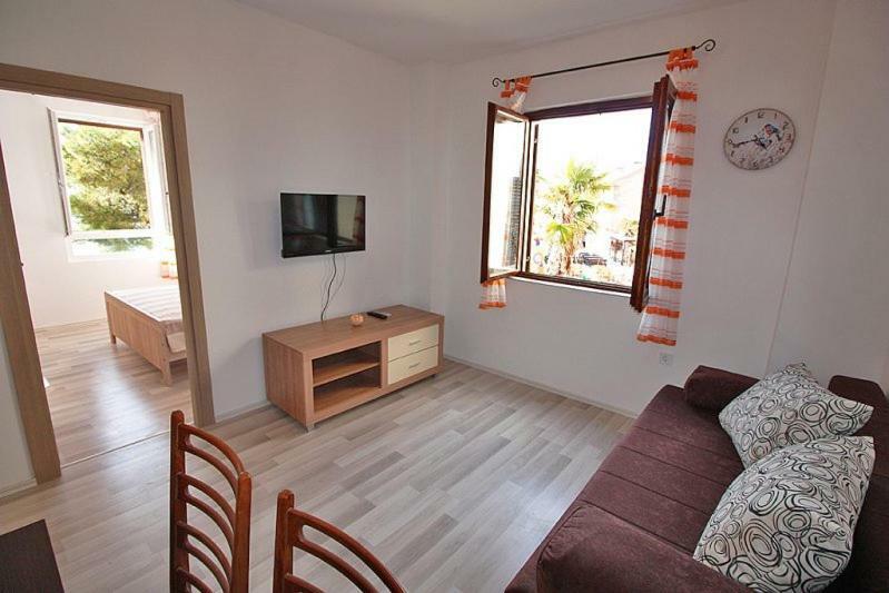 Apartman Petra Lägenhet Fažana Exteriör bild