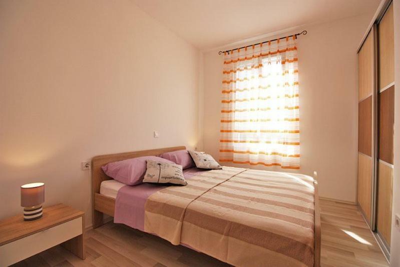 Apartman Petra Lägenhet Fažana Exteriör bild